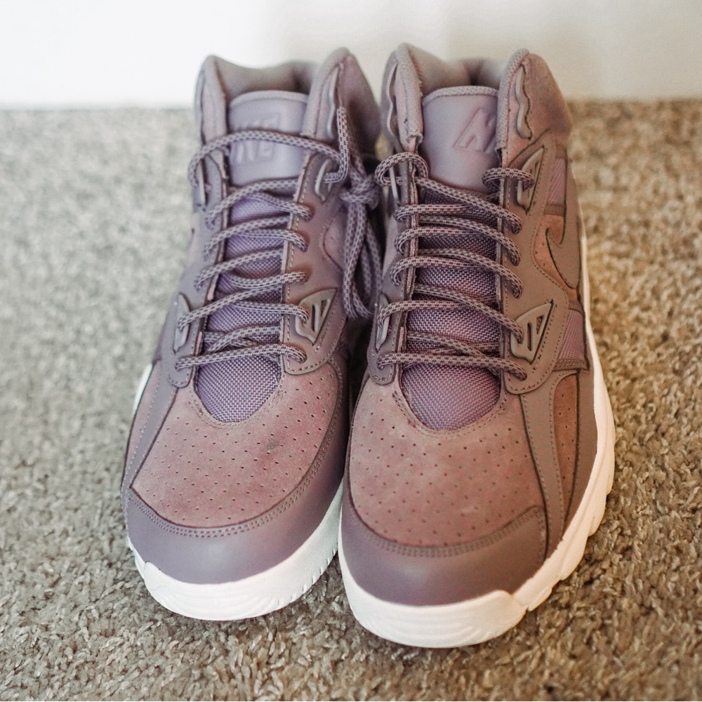 RARE NWOT 2017 Nike Air Trainer SC Taupe Grey High 9 SIZE 10.5